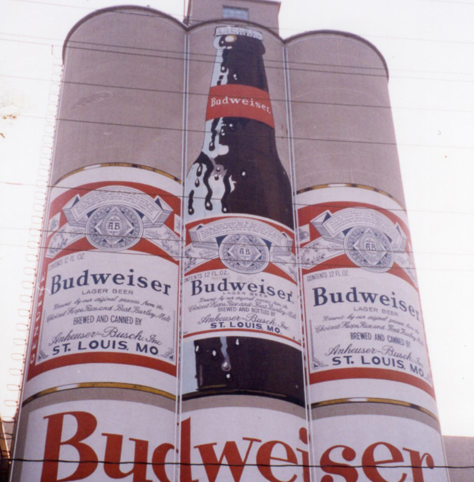 Downtown Manitowoc Iconic Budweiser Bottles To Be Covered Up